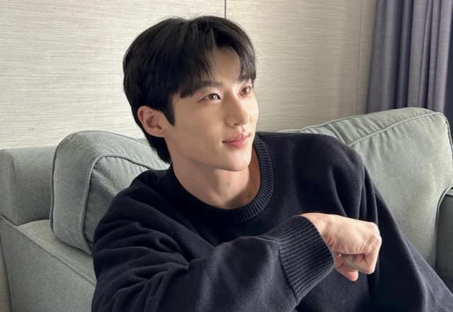 Actor Byeon Woo-seok leads Korea’s May 2026 advertising brand reputation rankings after “Perfect Crown.”
