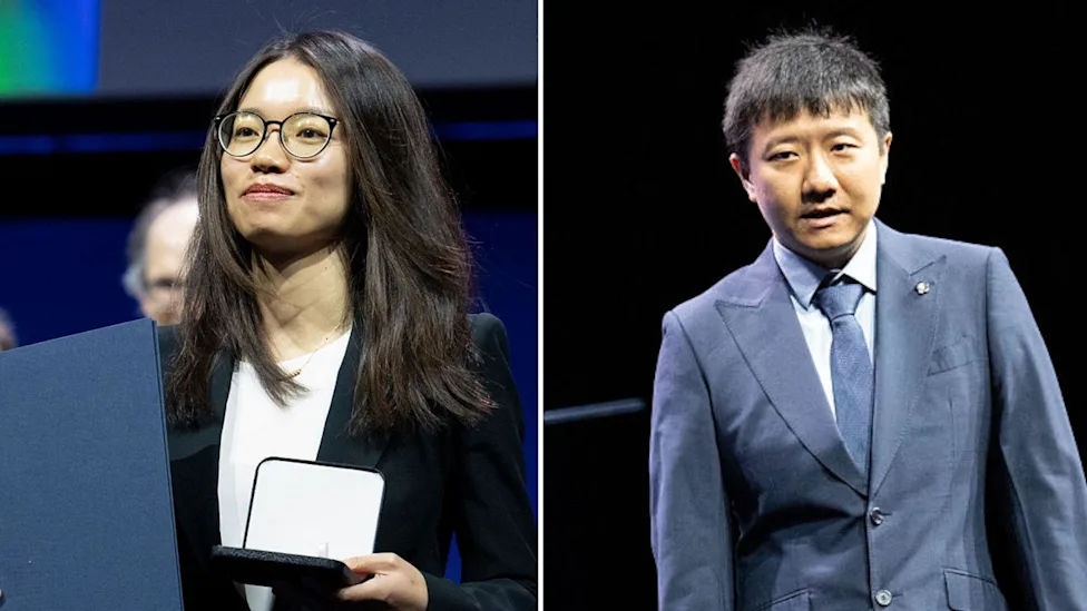Hong Wang and Yu Deng, the first Chinese mathematicians to win the Fields Medal, photographed at the 2025 ceremony held in the United States where they received the award alongside John Pardon and Jacob Tsimerman
