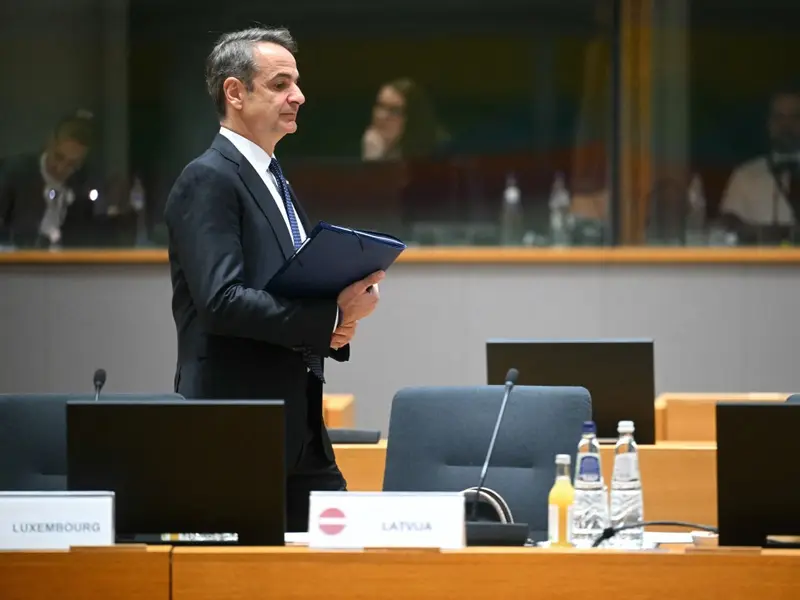 Greek PM announces social media ban for under 15s, highlighting concerns over youth mental health and digital safety.