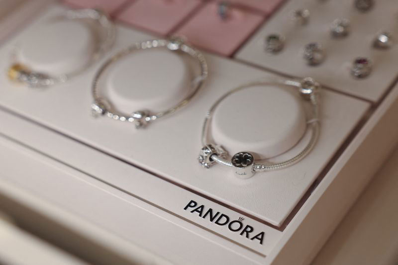 Pandora jewelry store reflects Q1 2026 earnings growth despite slowing US consumer spending and retail traffic.